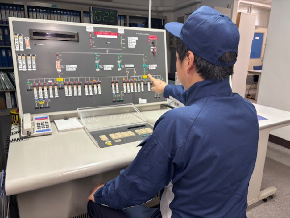 画像：動力設備の運転監視