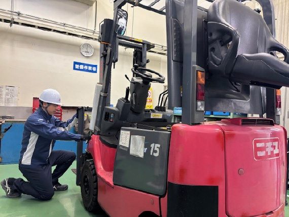 画像：動力車の点検･整備